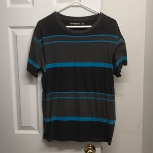 AirWalk Tee Size Large